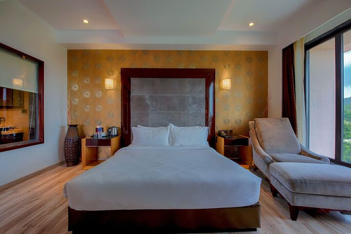Room 15 of 49