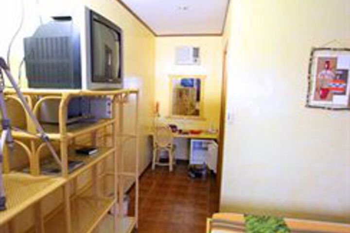 Room 66 of 95