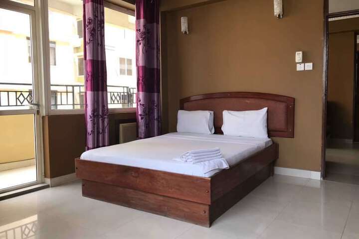 Room 17 of 46