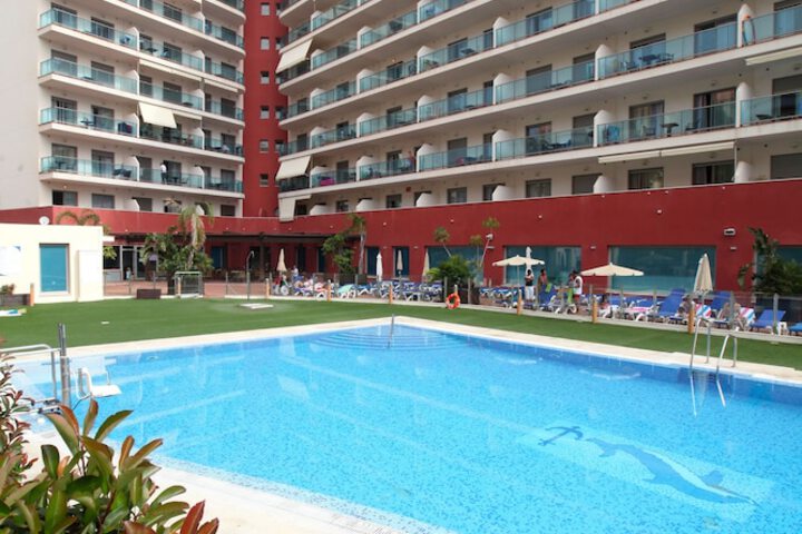 Pools & Facilities