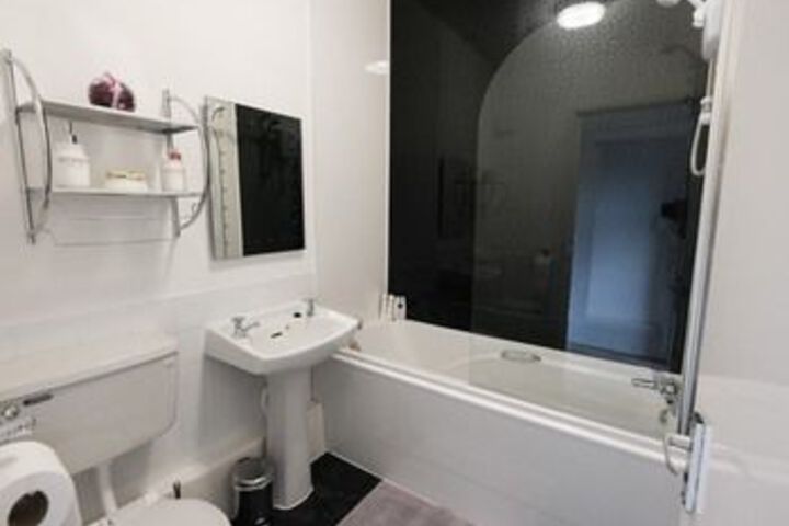 Room 2 of 23