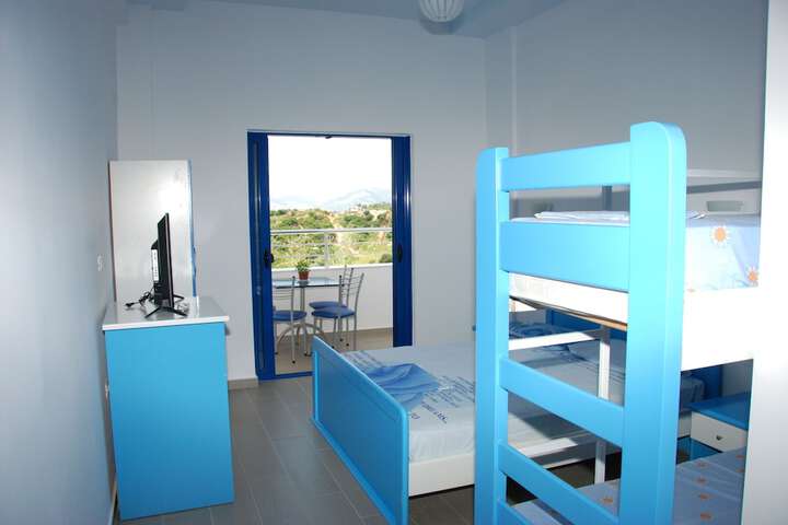 Room 7 of 109
