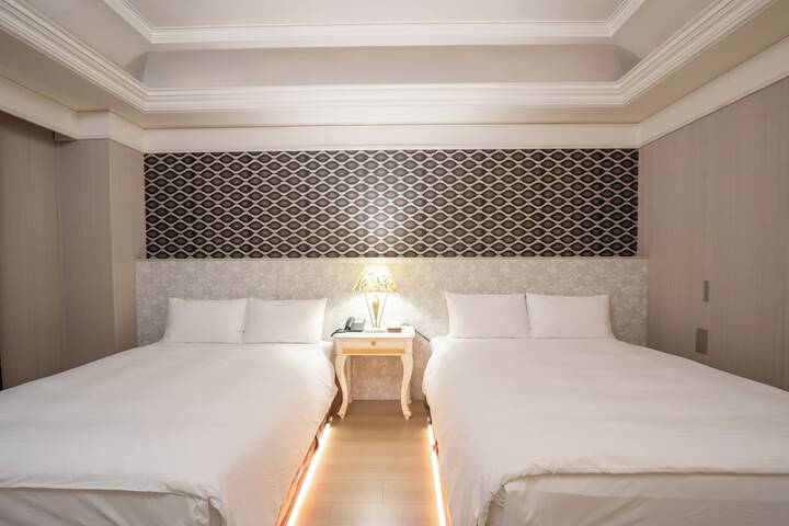 Room 9 of 63