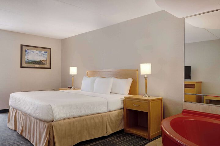 Room 22 of 31