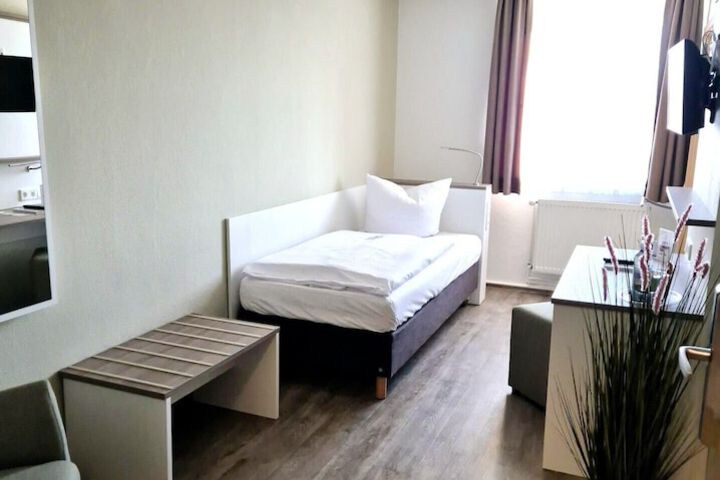 Room 48 of 114