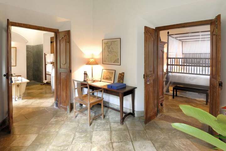 Room 4 of 19