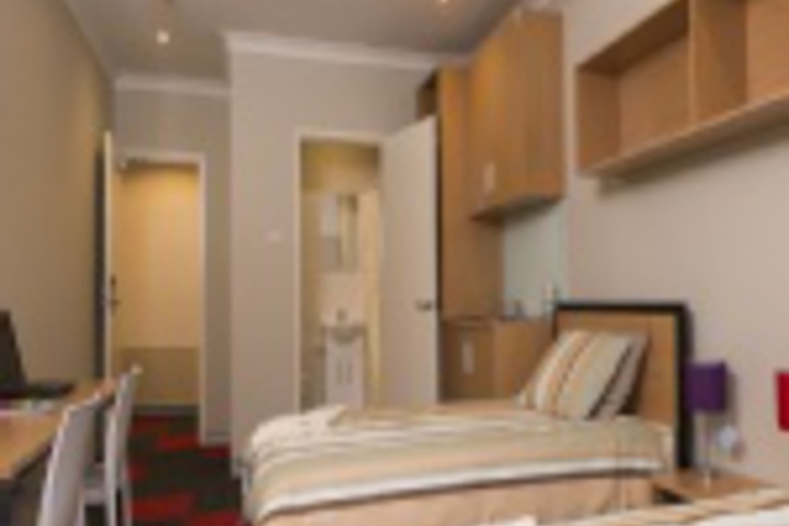 Room 204 of 288