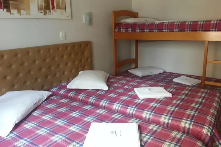 Room 4 of 14