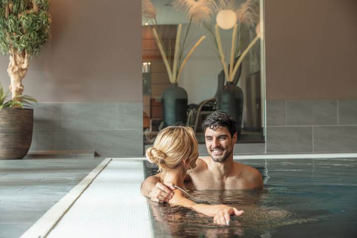 Pools & Facilities