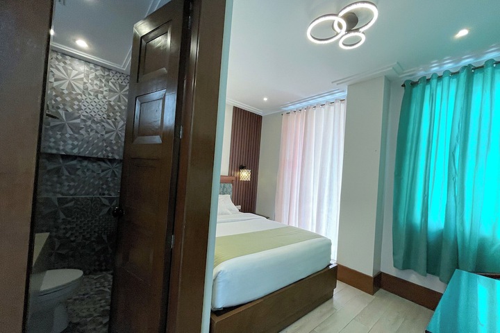 Room 14 of 70