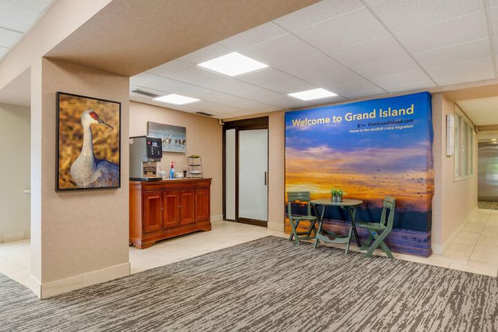 Entrance & Lobby
