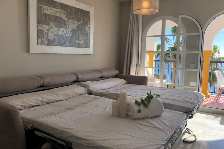 Room 6 of 43