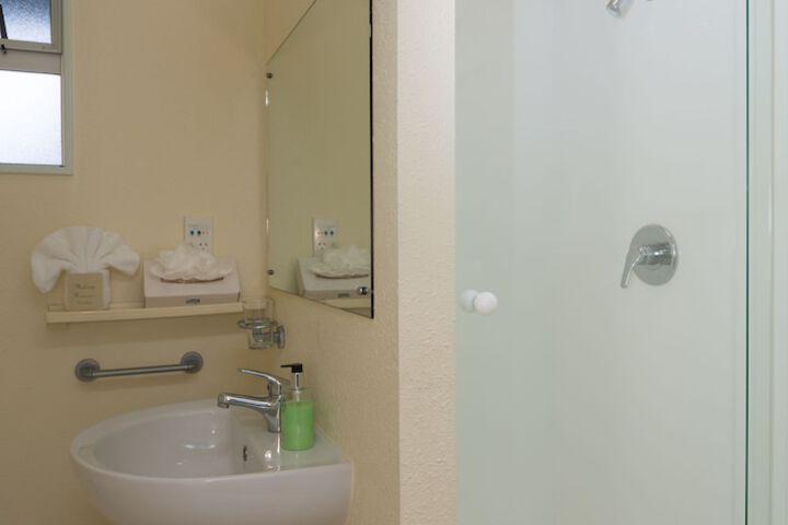 Room 71 of 107