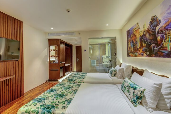 Room 30 of 58