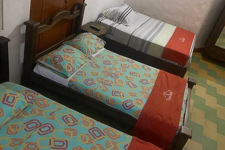 Room 14 of 27
