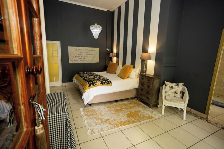 Room 40 of 84