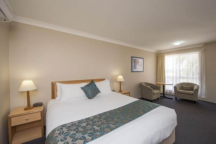 Room 5 of 29