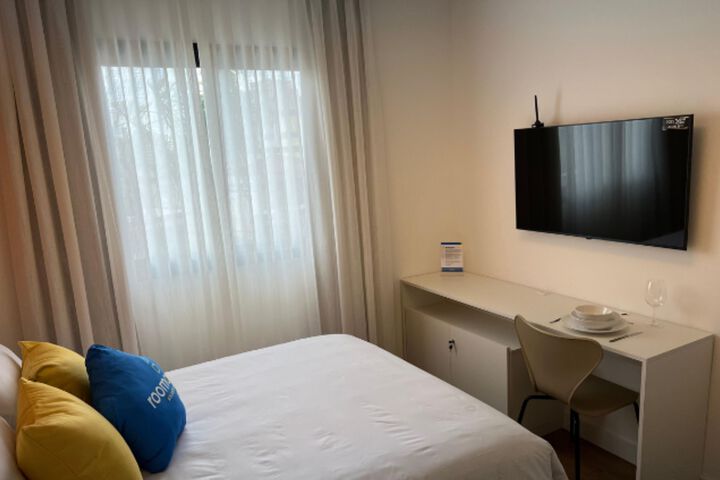 Room 55 of 64