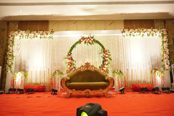 Ballroom/Hall 16 of 29