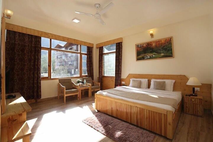 Room 9 of 21