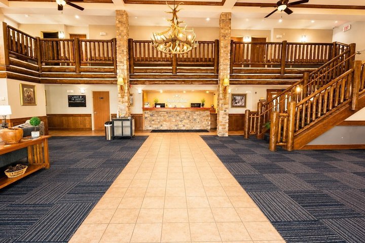 Entrance & Lobby