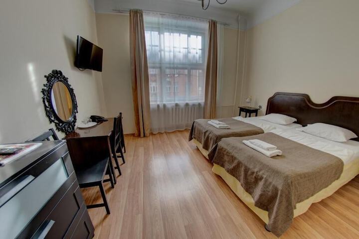 Room 128 of 272