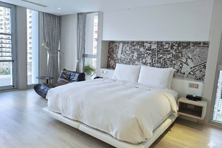 Room 70 of 120