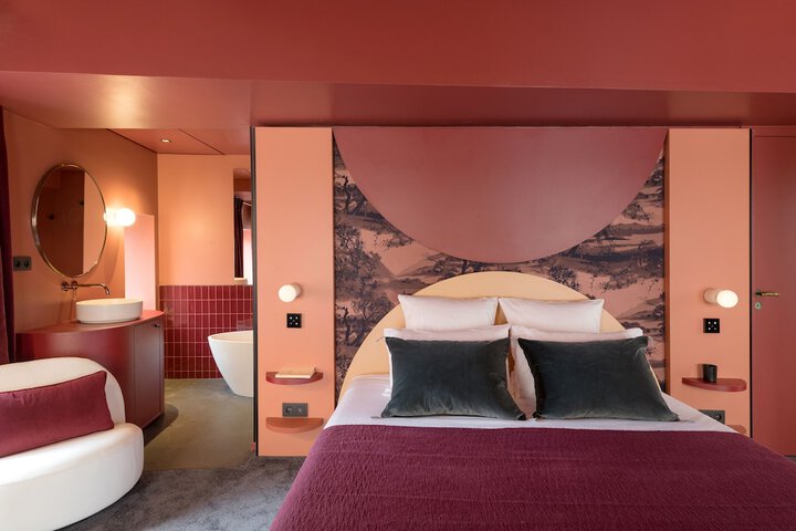Room 208 of 285