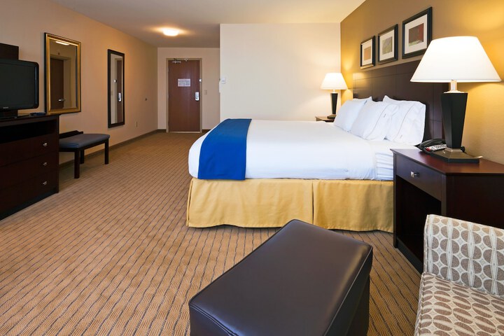 Room 2 of 56