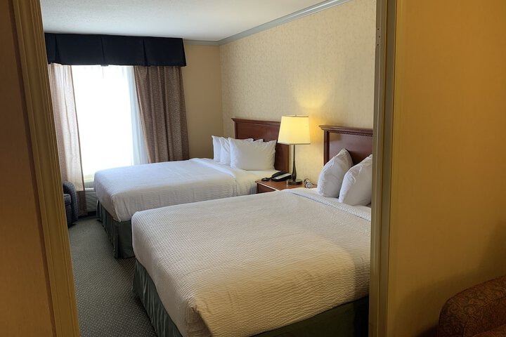 Room 15 of 74