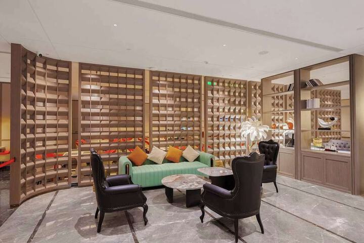 Howard Johnson by Wyndham Life Kunming Guandu Hotel