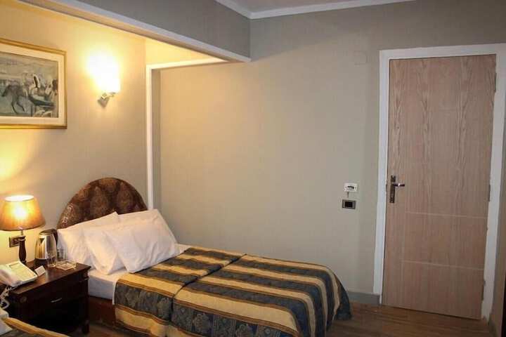 Room 22 of 59