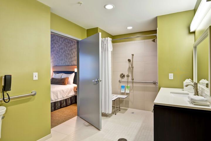 Bathroom shower