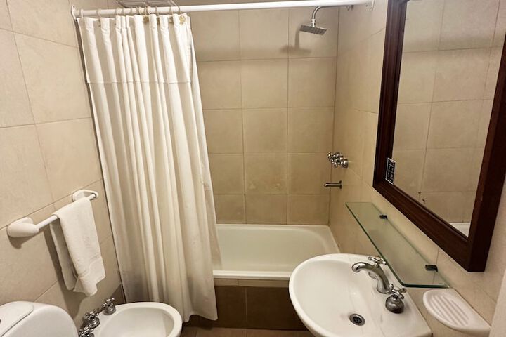 Room 46 of 90