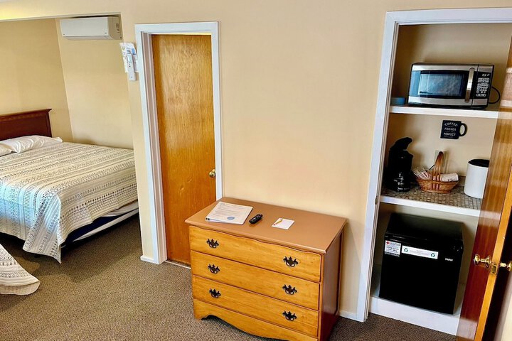 Room 14 of 106