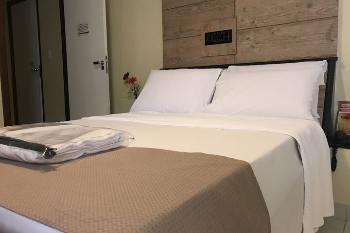 Room 15 of 80