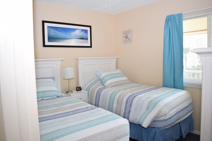 Room 3 of 51