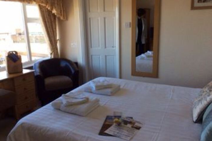 Room 18 of 35