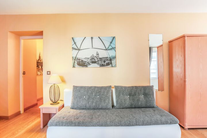 Room 20 of 31