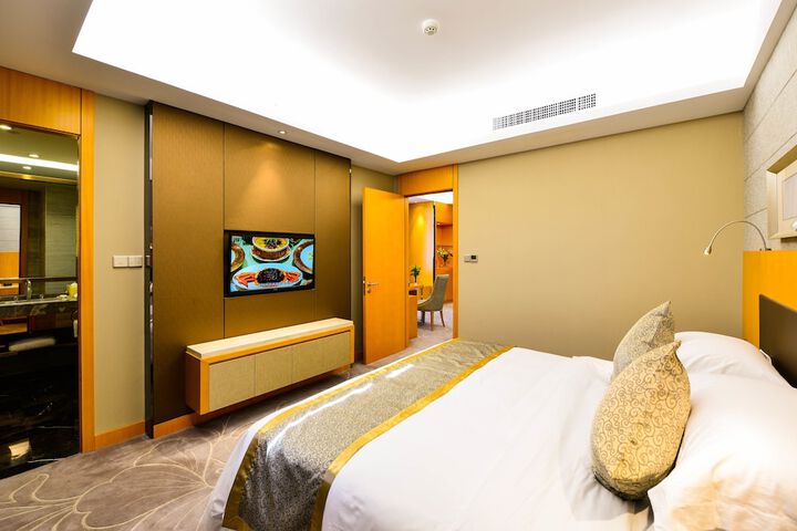 Room 8 of 39