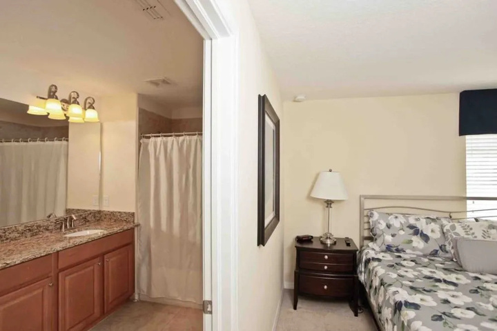 Room 3 of 15