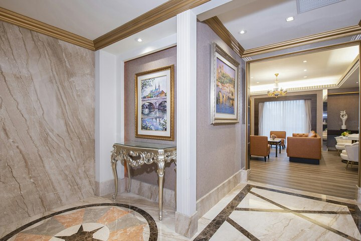 Hotel Interior 7 of 53