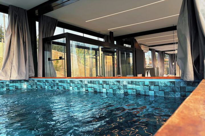 Pool 263 of 356