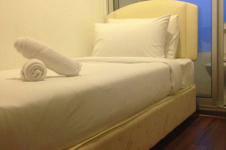 Room 7 of 52