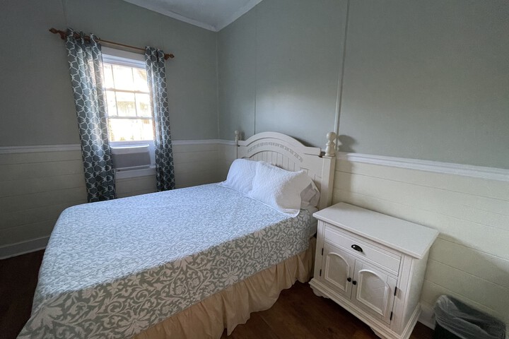 Room 46 of 309