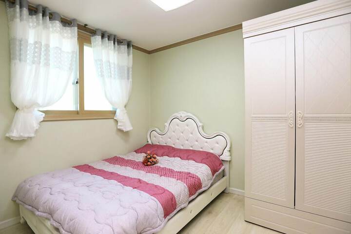 Room 7 of 39
