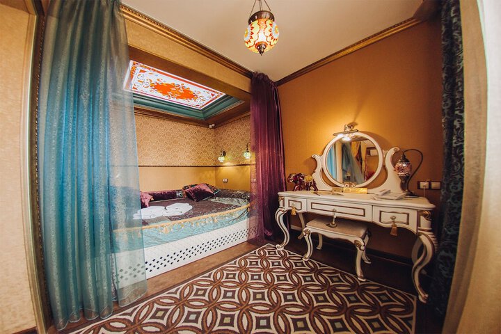 Room 24 of 47