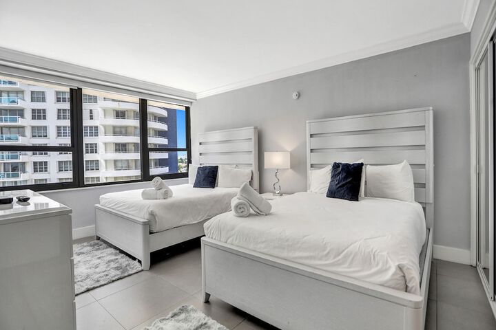 Room 28 of 723