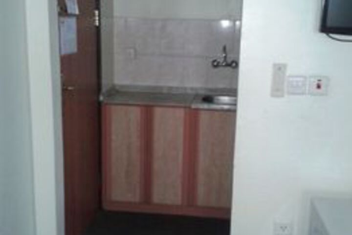 Room 34 of 47
