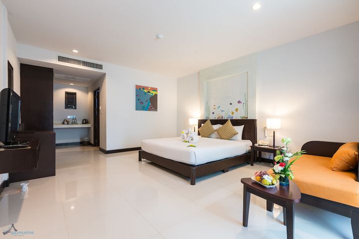 Room 13 of 63